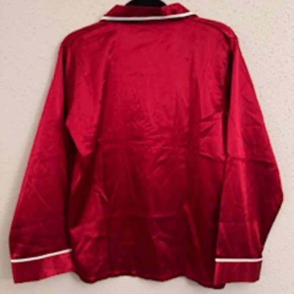 Pijama Satinada Borgoña de 2 Piezas (Burgundy Satin Pajama Set – 2 Piece) - Picture 2 of 16